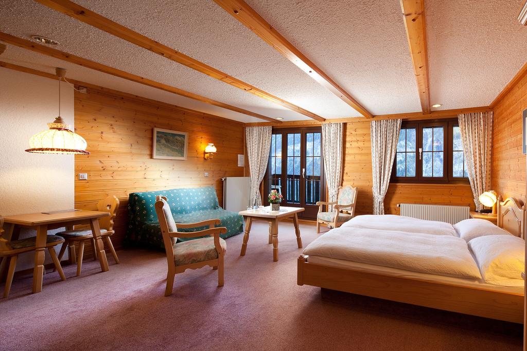 Hotel Aux Mille Etoiles Salvan Exteriör bild